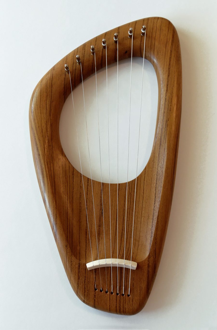 Walnut 7 String Pentatonic Lyre